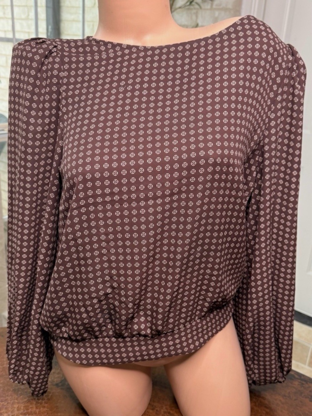🌷Express Top Sz Large excellent condition 🌷